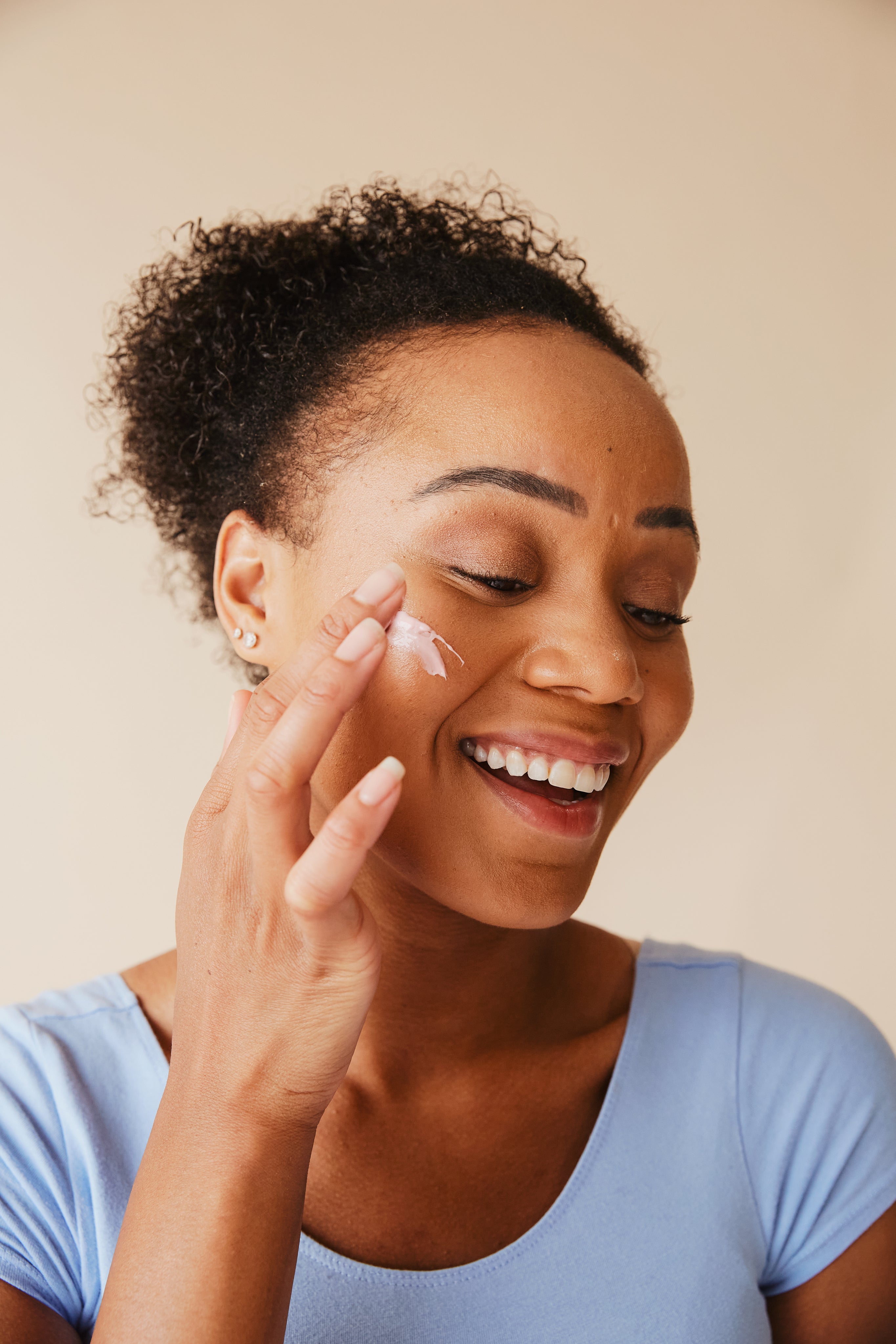 Routine beauté : 7 astuces simples pour une peau éclatante au quotidien
